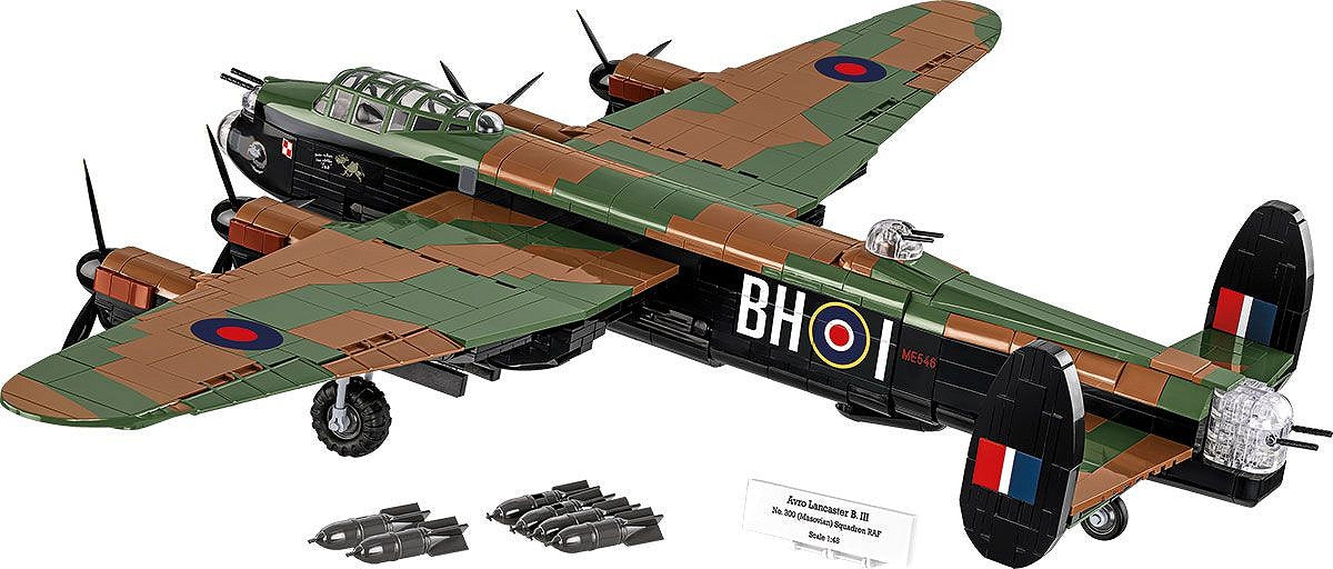 Bombardier lourd quadrimoteur britannique de 1942, échelle 1:48, vue 2