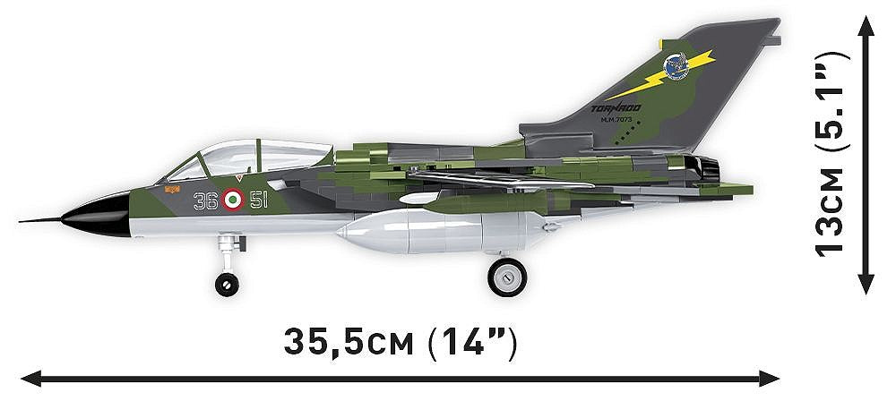 Avion d'attaque à ailes à géométrie variable, échelle 1:48, vue 4