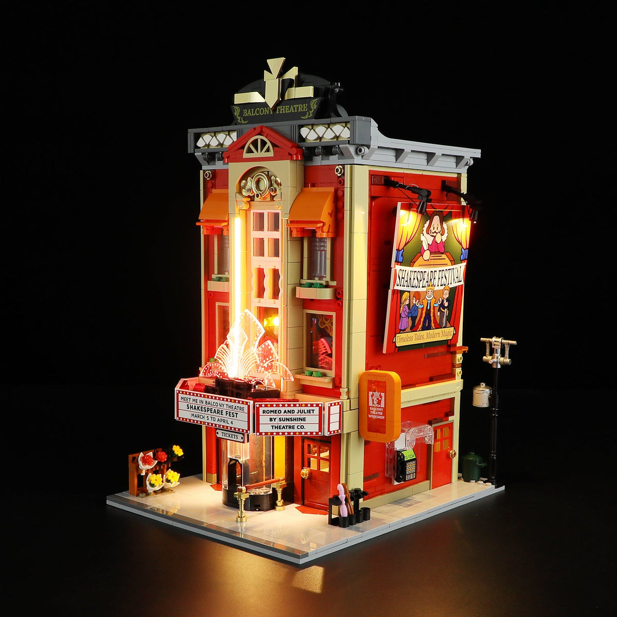 Théâtre à balcons, avec lumières, vue principale
