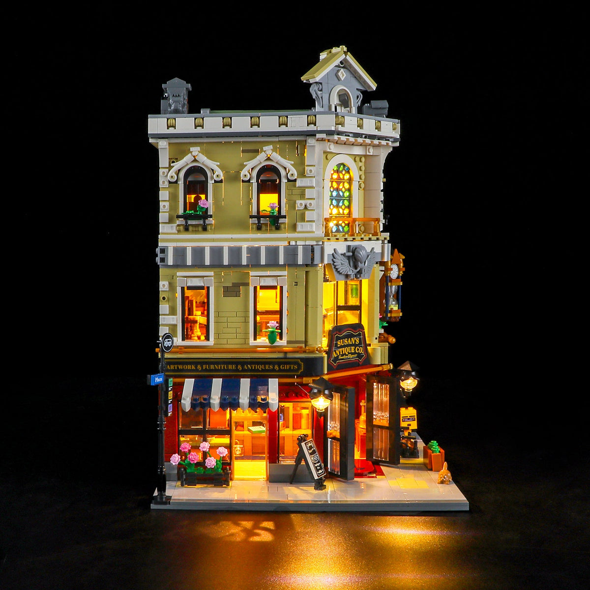 Magasin d'antiquités, vue 4
