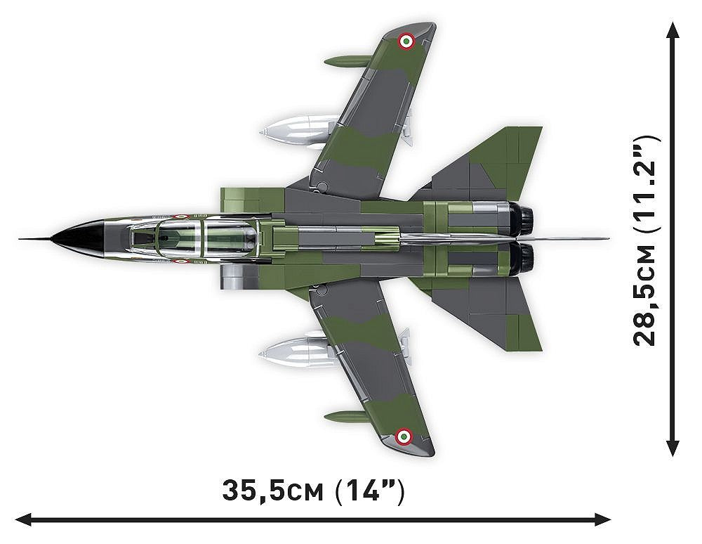 Avion d'attaque à ailes à géométrie variable, échelle 1:48, vue 5