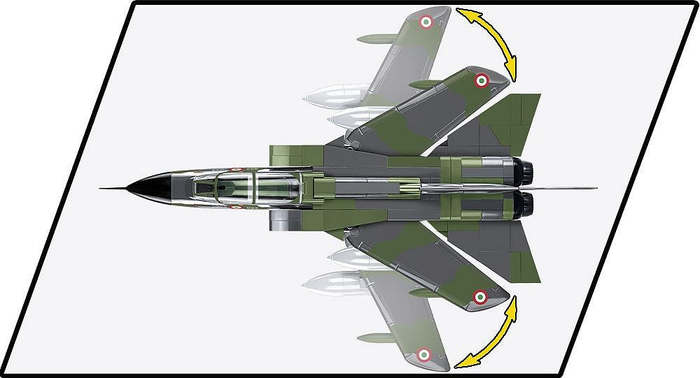 Avion d'attaque à ailes à géométrie variable, échelle 1:48, vue 6