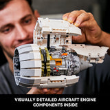 Atelier de maintenance d'un moteur d'avion, vue 5