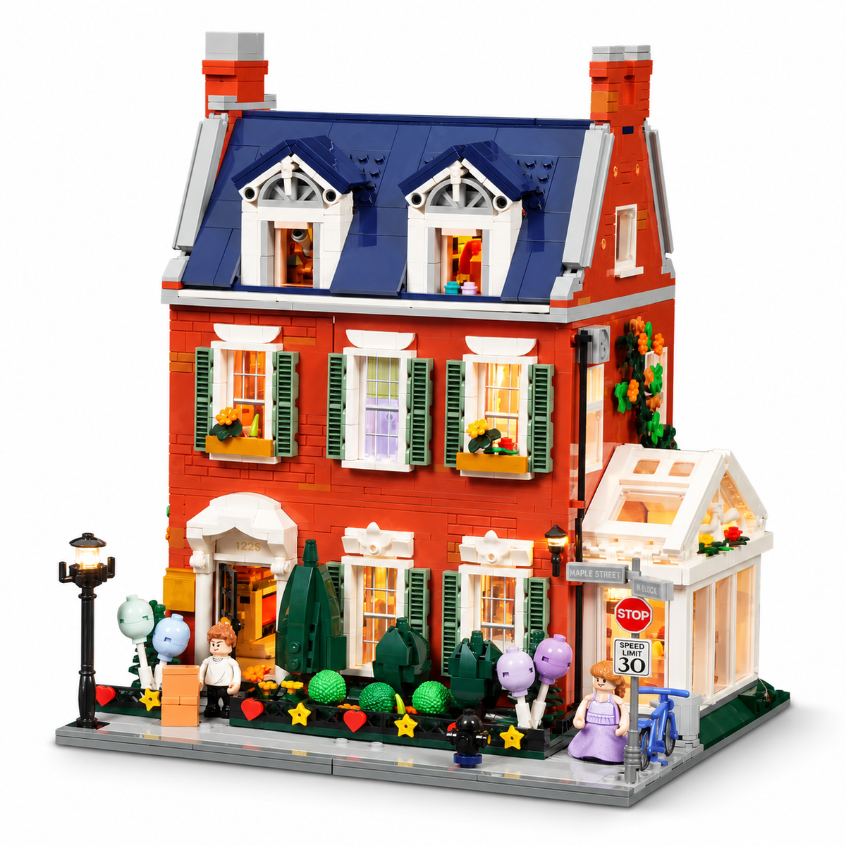 Maison de ville en briques rouges, avec lumières, vue principale, lumière harmonisée
