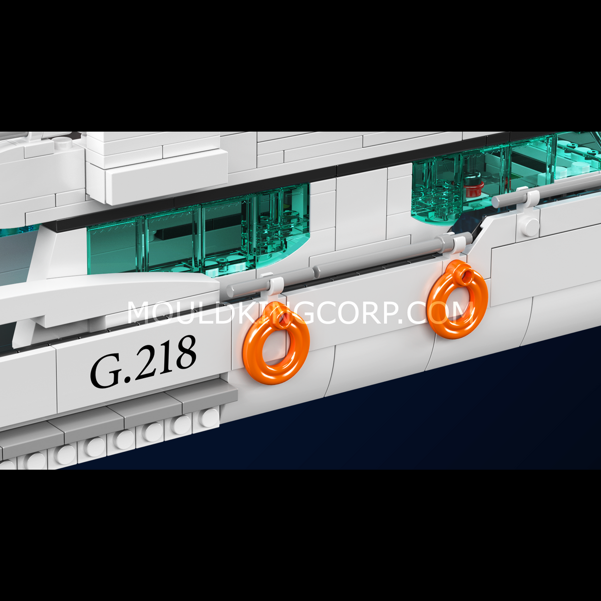 Yacht blanc, vue 4