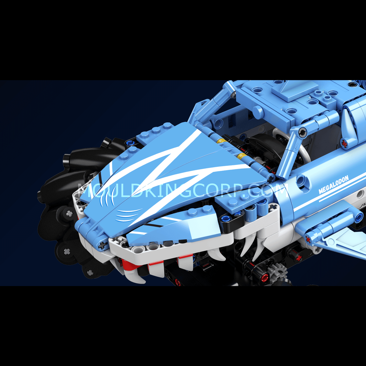 Monster truck requin télécommandé, roues omnidirectionnelles, vue 2