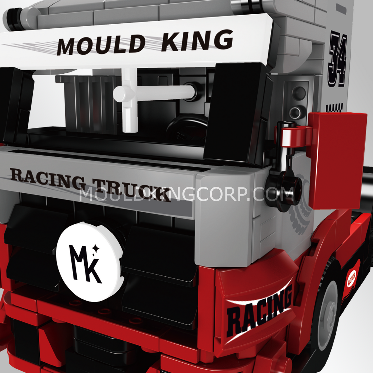 Camion de course gris et rouge, vue 2