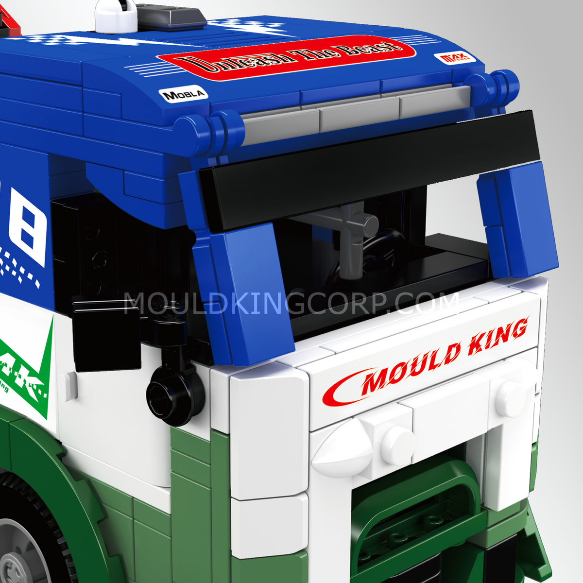 Camion de course surbaissé, vue 2