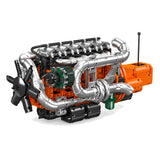 Moteur de camion six cylindres et transmission, maquette en briques, vue de trois quarts