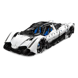 Hypercar V16 blanche 1:8 en briques, vue de trois quarts