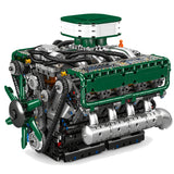Détail de moteur V8 de char, maquette motorisée