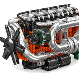 Détail de moteur de camion six cylindres et transmission, maquette
